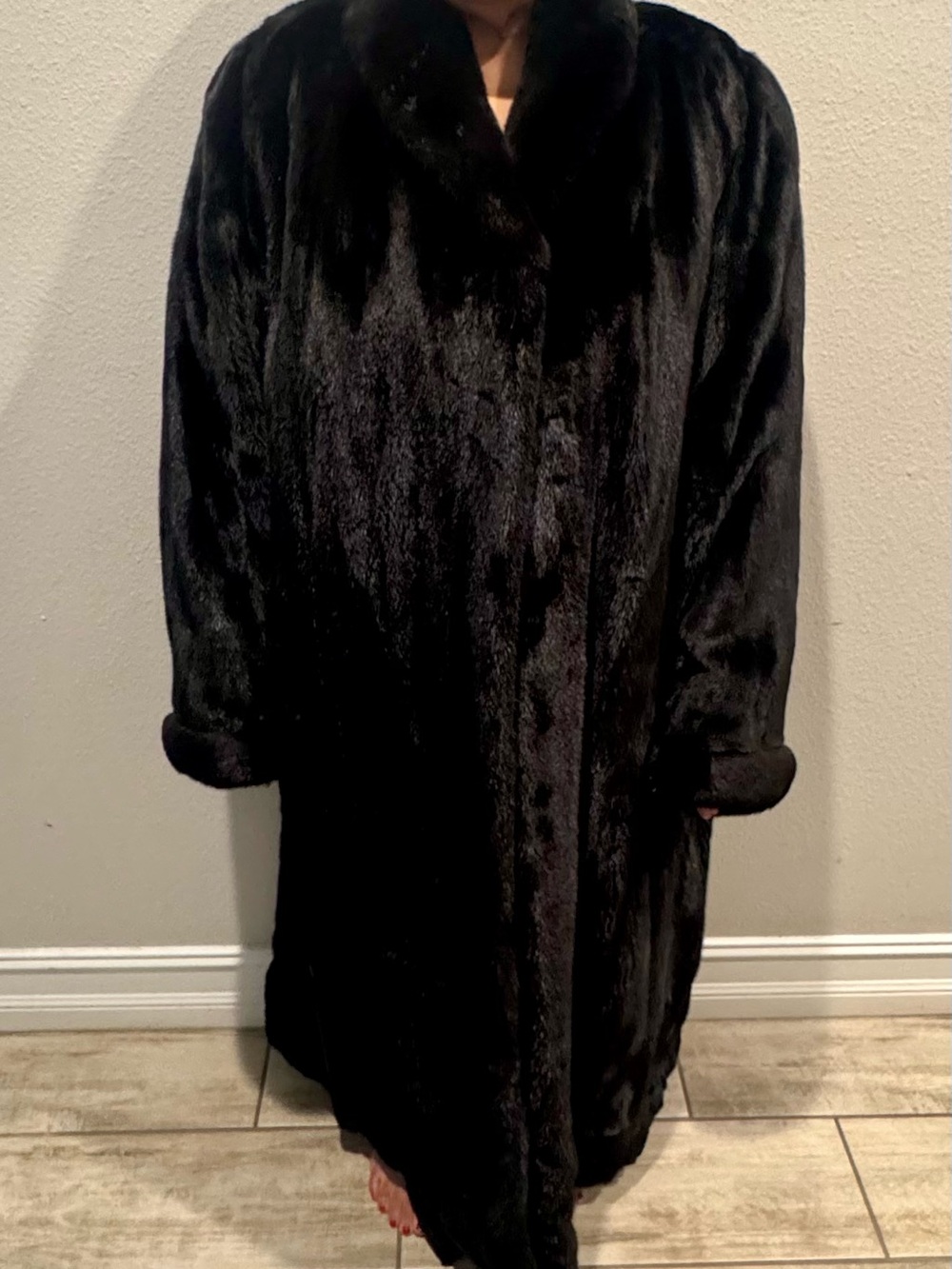 Luxury Blackglama Long Fur Coat - Women